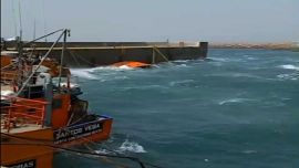 Furioso temporal en la Patagonia: tres embarcaciones terminaron bajo el agua en Caleta Paula