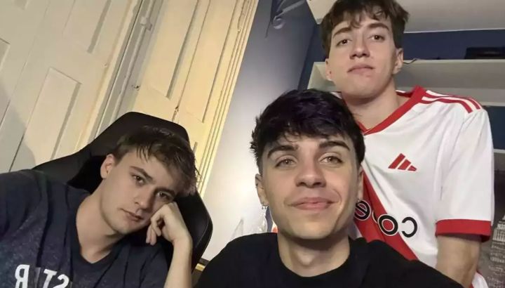 Tras su polémica y sorpresiva renuncia, Moski se reencontró con Mernuel y Bauletti en vivo