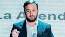 Agustín Laje provocador: "Néstor y Chávez son cadáveres putrefactos"