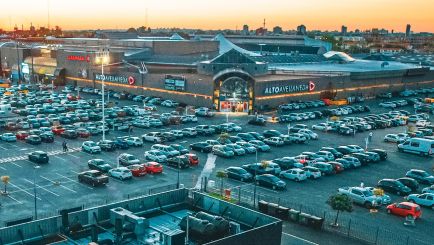 Alto Avellaneda Shopping