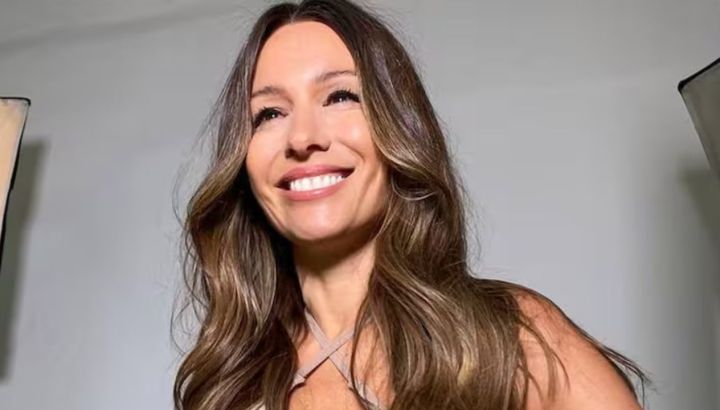 Pampita mostró cómo quedó la nueva decoración de su casa: paisajismo y armonía frente al lago