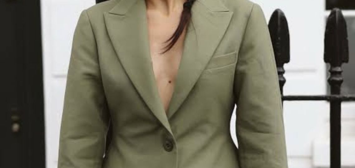 Cómo vestirse hoy: claves de un guardarropa actual y consciente