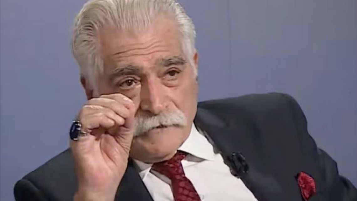 Asís: "El Tertuliano (Milei) preside un Gobierno de Consultores que tambalea por la chiquilinada de ´monetizar la presidencia´"