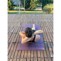 Liberar peso a Través de Ashtanga Vinyasa Yoga.