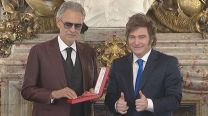 Las galas de ópera se mudan de Olivos a la Rosada: hoy cantó Andrea Bocelli