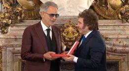 Javier Milei con Andrea Bocelli. 19112025
