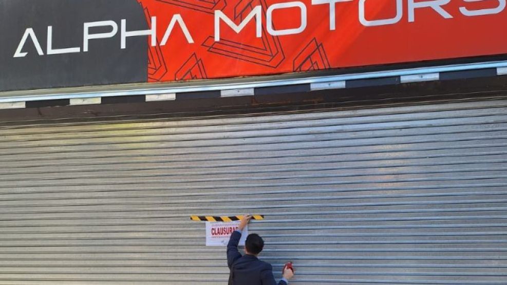 Detuvieron a 16 personas en Córdoba por estafas en la venta de autos y motos - Image 1