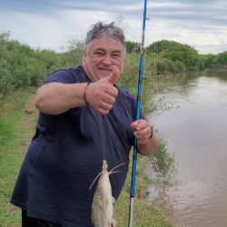 A casi un mes del inicio del verano, el mar es una de las principales atracciones del pescador. También el sur suma adeptos con la temporada truchera.