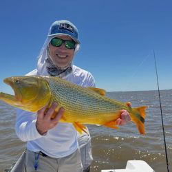 A casi un mes del inicio del verano, el mar es una de las principales atracciones del pescador. También el sur suma adeptos con la temporada truchera.