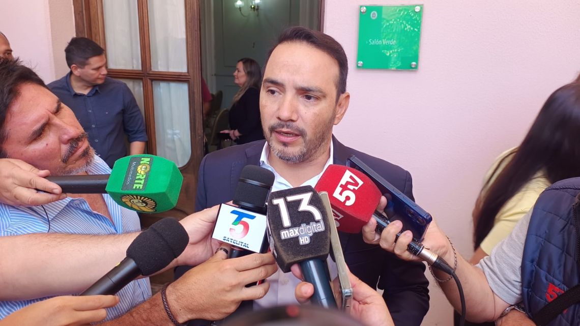 Juan Pablo Valdés no descartó unificar ministerios y advirtió que será "un año difícil"