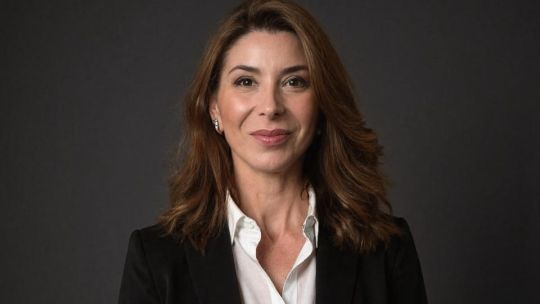 Dra. Carla Junqueira 