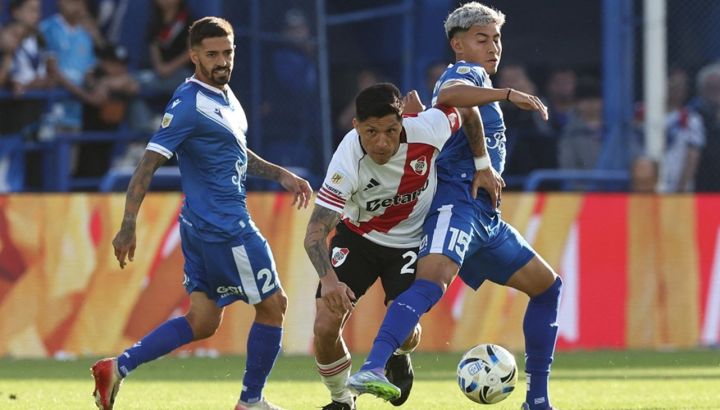 Enzo Pérez jugando para River Plate