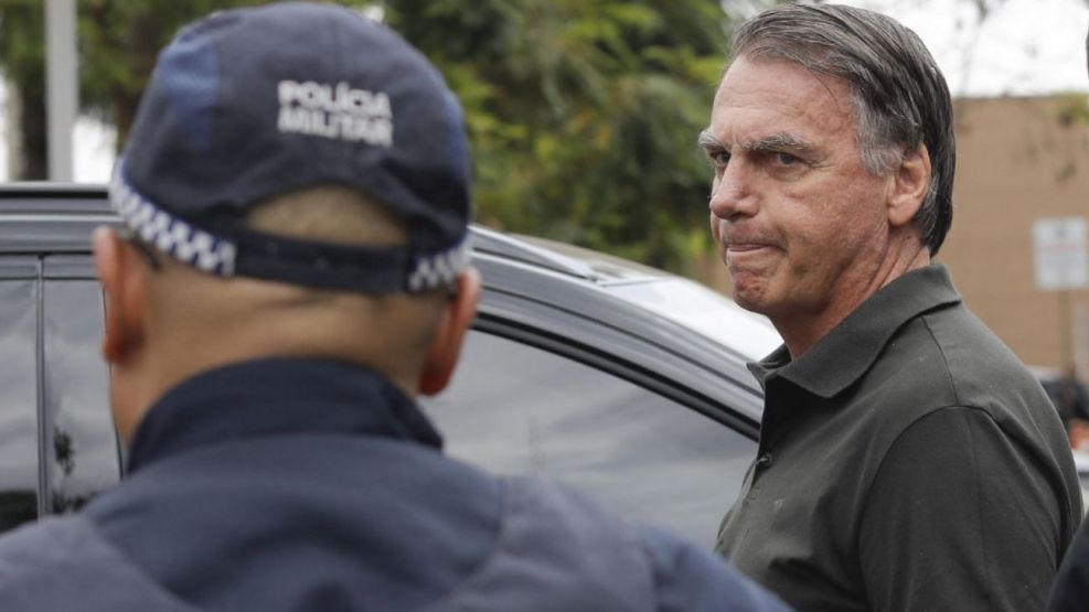 Jair Bolsonaro fue detenido este sábado 22 de noviembre por "riesgo de fuga"