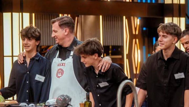Maxi López decidió realizar un viaje con sus hijos en medio de las grabaciones de MasterChef