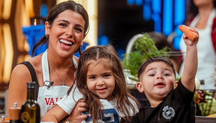 Valentina Cervantes cocinó con su hija Olivia y reveló su mejor receta de galletitas de Navidad