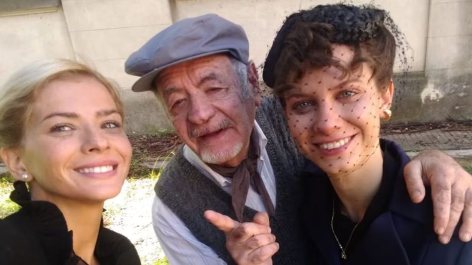 Isaac Eisen junto a La China Suárez en ATAV