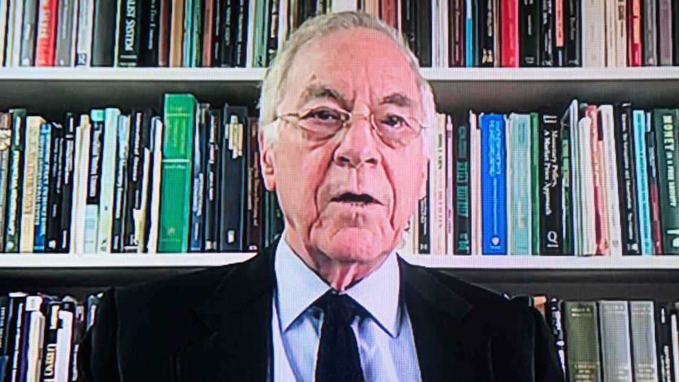 23_11_2025steve_hanke_helenaobregon_g