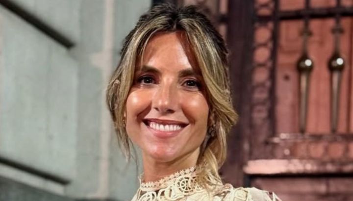 María Belén Ludueña le dio la bienvenida al verano y lució su pancita de embarazada en Mar del Plata