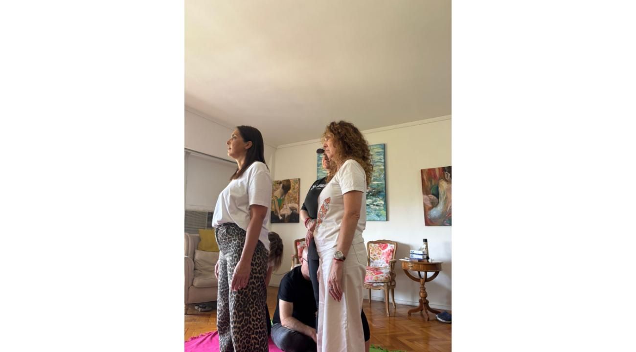 Constelaciones Familiares: el nuevo ritual emocional que conquista a quienes buscan transformar su vida