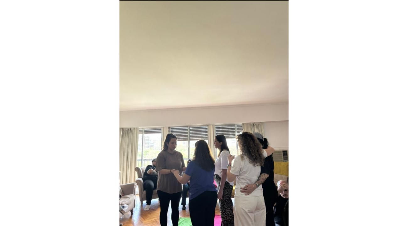 Constelaciones Familiares: el nuevo ritual emocional que conquista a quienes buscan transformar su vida