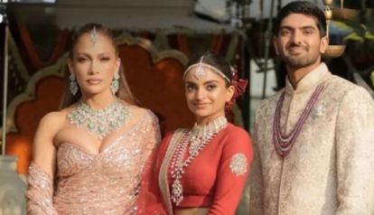 Jennifer Lopez, Netra Mantena y Vamsi Gadiraju
