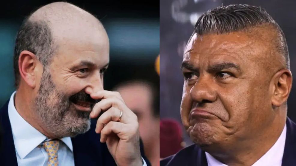 El ministro de Transformación y Desregulación del Estado Federico Sturzenegger y el presidente de la AFA Claudio "Chiqui" Tapia