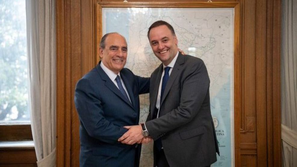 Guillermo Francos  y Manuel Adorni