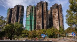 Edificios quemados en Hong Kong 28112025