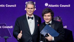 291125_bessent_milei_bloomberg_g