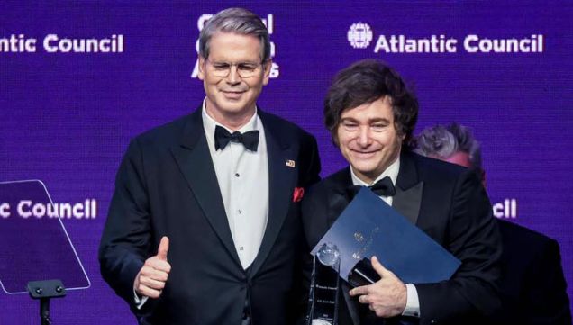 291125_bessent_milei_bloomberg_g