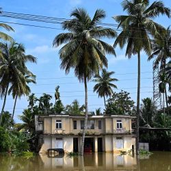 Una casa residencial inundada por las aguas de la inundación en Wellampitiya, en las afueras de Colombo. Foto de Ishara S. KODIKARA / AFP | Foto:AFP