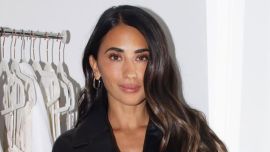 Antonela Roccuzzo le dio un giro a la tendencia y apostó por un wide leg XXL