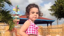 El look playero de Sarah Burlando en Punta del Este: “Dos años, pero alma de 30”