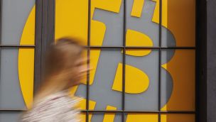 Cryptocurrencies in the Czech Capital as Traders Assess Stablecoin Fallout