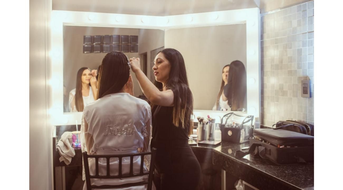 Qué tener en cuenta a la hora de elegir un maquillador para tu evento