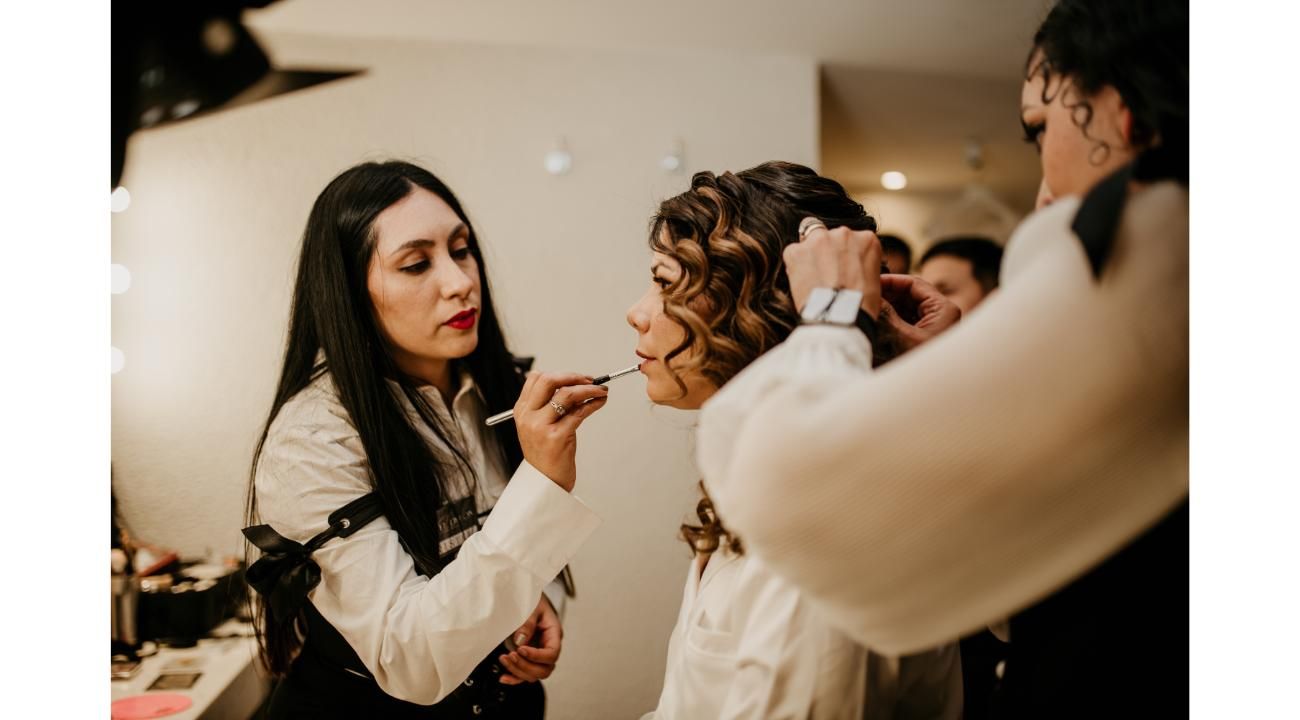 Qué tener en cuenta a la hora de elegir un maquillador para tu evento