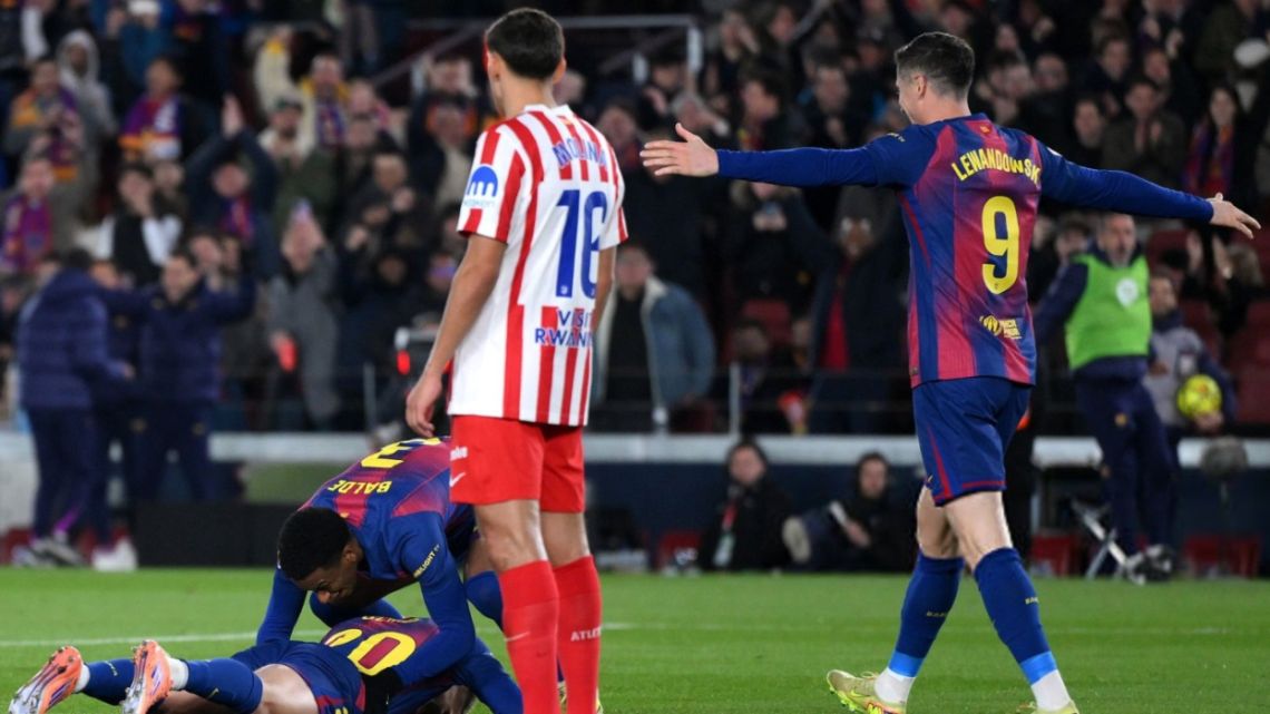 Barcelona derrotó 3-1 al Atlético de Madrid de los argentinos y se ...