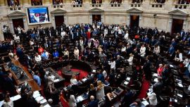 Cruces y fuertes abucheos bajo la mira de los Milei en el palco: lo que no se vio de la jura de los nuevos diputados