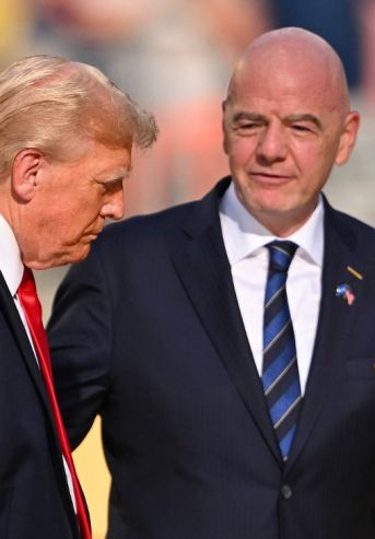 Donald Trump junto a Gianni Infantino
