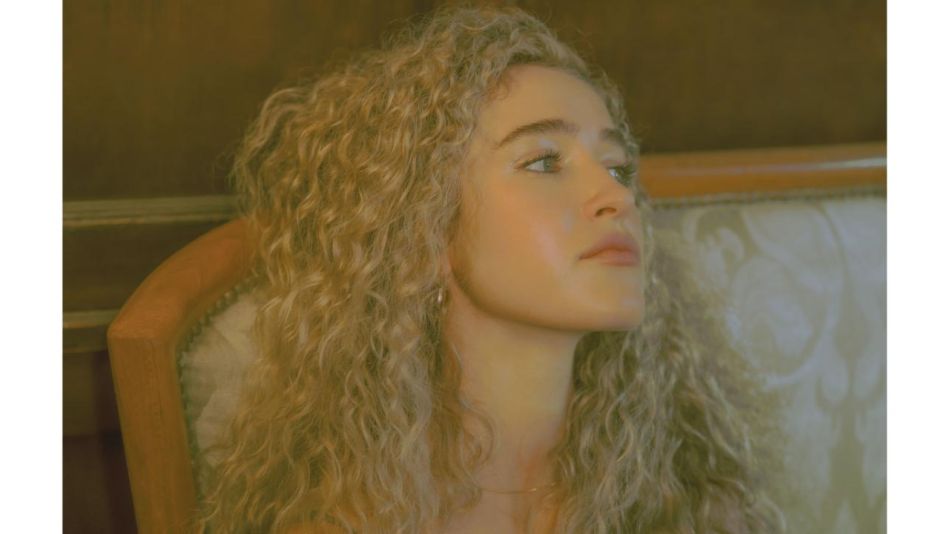 Sofi Mirotti presenta “Mentiras de Princesa”: un nuevo adelanto de su primer disco pop latino