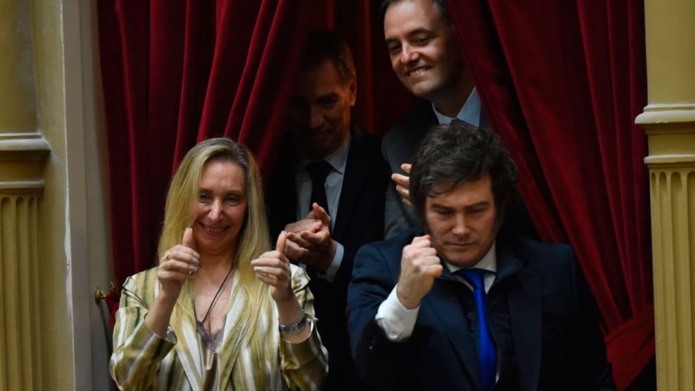 Javier Milei, Karina Milei y Adorni 03122025