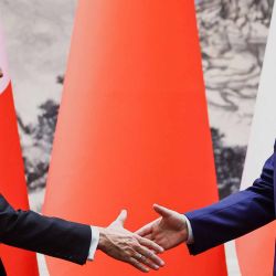 El presidente de Francia, Emmanuel Macron y el presidente de China, Xi Jinping. Foto de Sarah Meyssonnier / AFP | Foto:AFP