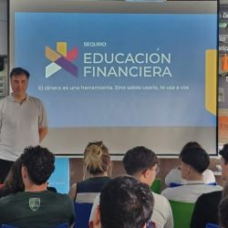 La educación financiera que los jóvenes necesitan antes de terminar la secundaria | Foto:CONTENT NOTICIAS