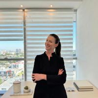 Dra. Carolina De Philippis: pasión y trayectoria detrás de cada cambio estético