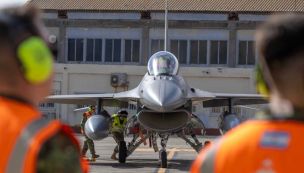 Los aviones F-16 sobre la Ciudad de Buenos Aires 20251204
