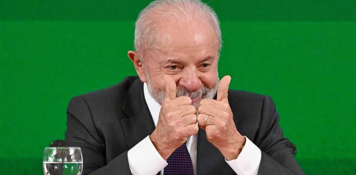El presidente de Brasil, Luiz Inacio Lula da Silva, durante la reunión del Consejo para el Desarrollo Económico y Social Sostenible en el Palacio Itamaraty en Brasilia. Foto de Evaristo Sa / AFP