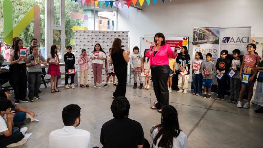 Alumnos del Barrio Mugica celebran el fin del ciclo lectivo 2025 en el Centro Comunitario Bajoautopista 05122025