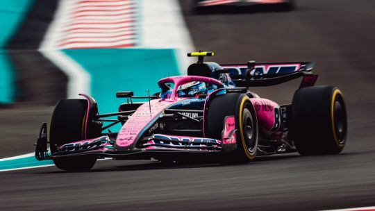 Franco Colapinto terminó 19° el viernes de prácticas libres en el GP Abu Dhabi