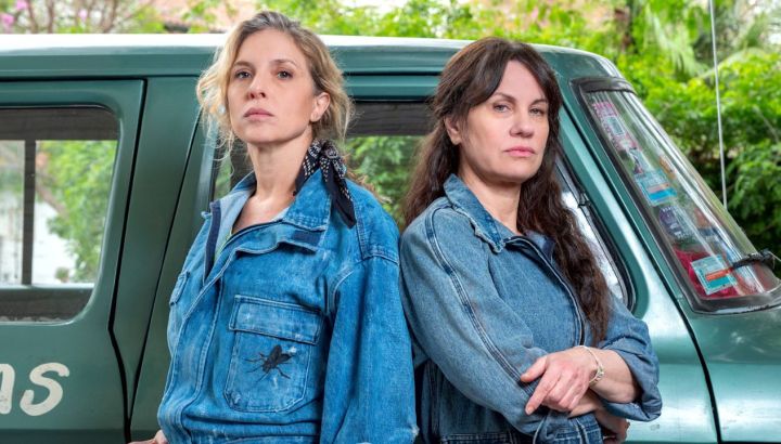 Nancy Dupláa y Carla Peterson presentaron “El tiempo de las Moscas”, la nueva serie argentina de Netflix: fecha de estreno y de qué trata