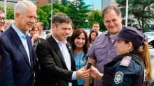 061225_kicillof_alak_policia_cedoc_g